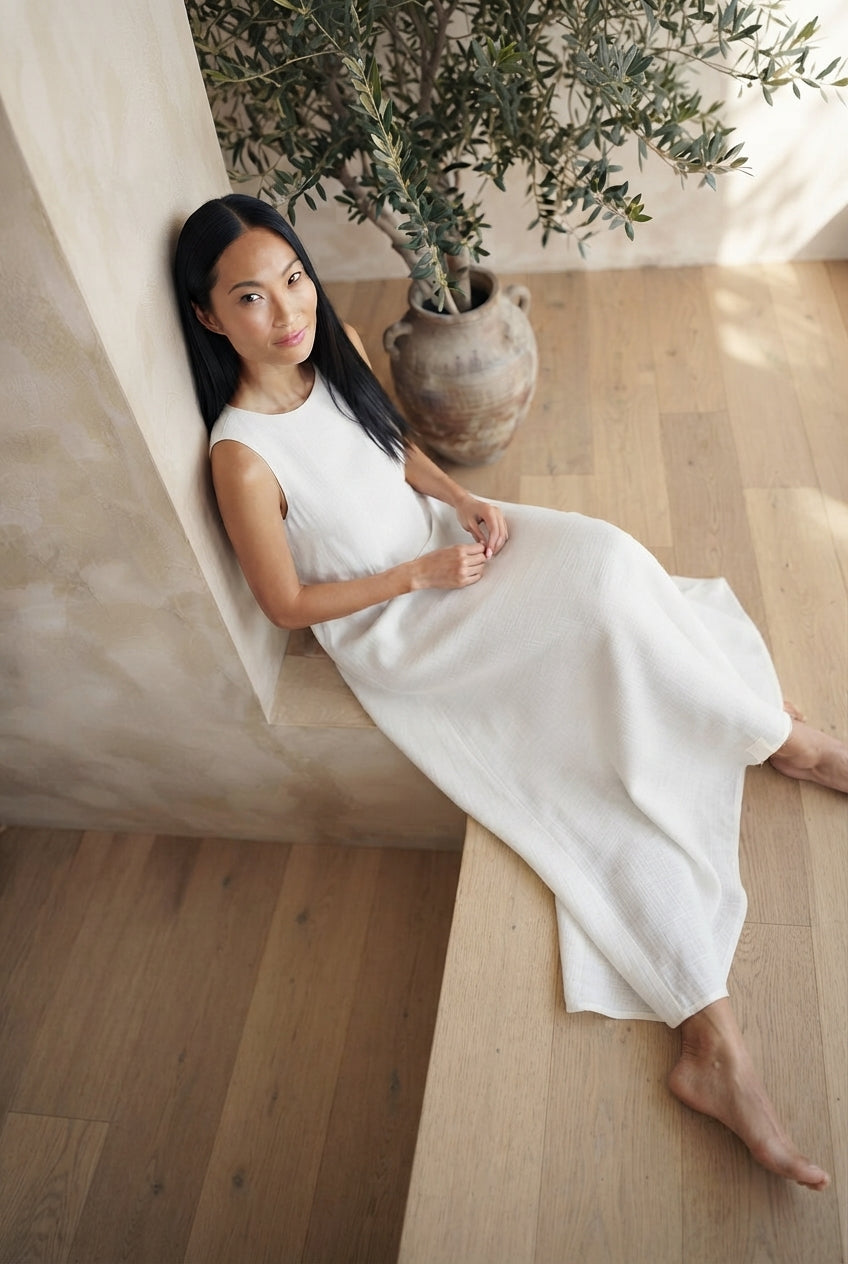 Robe longue blanche sans manches